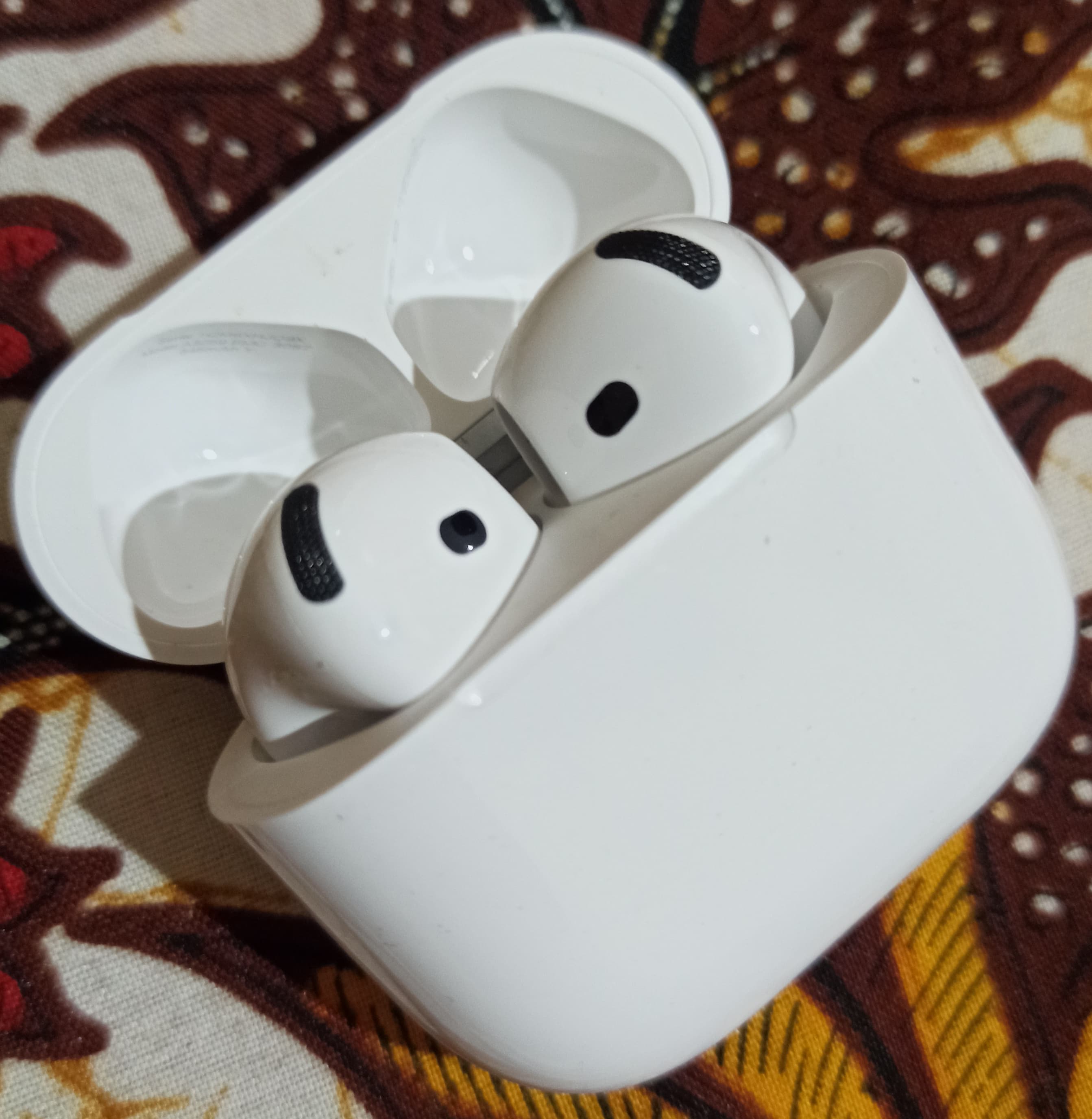 إيربودز 4