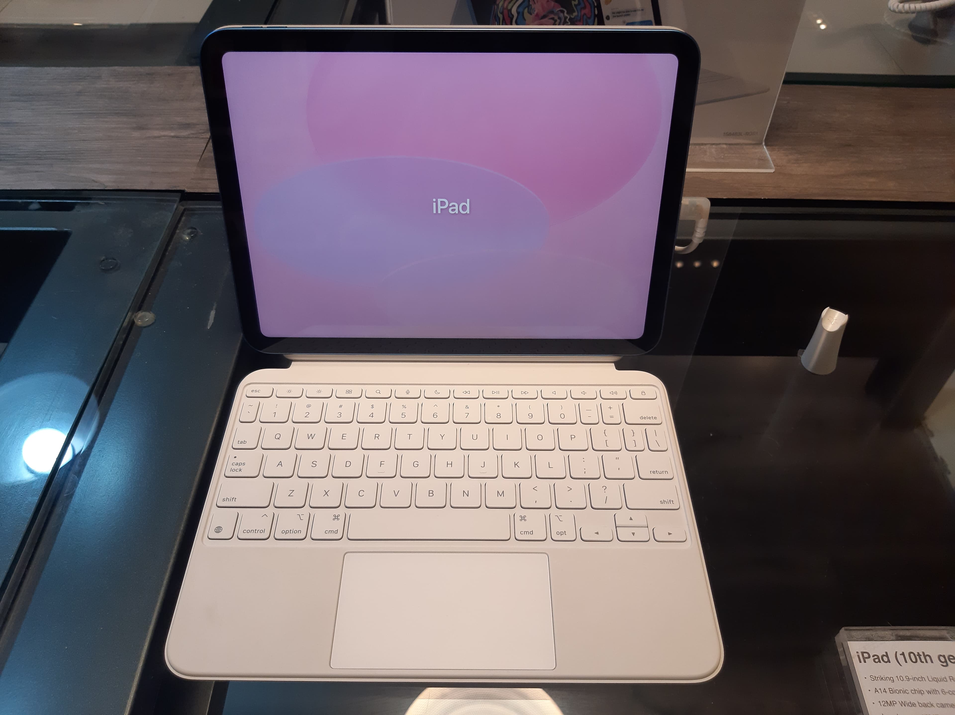 آيباد 11 إنش